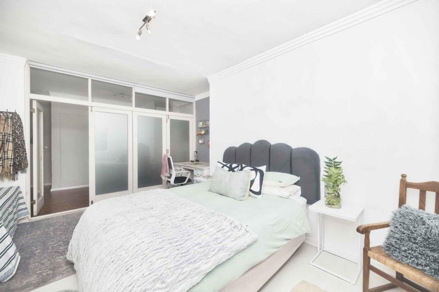 6 Bedroom Property for Sale in Northcliff Western Cape